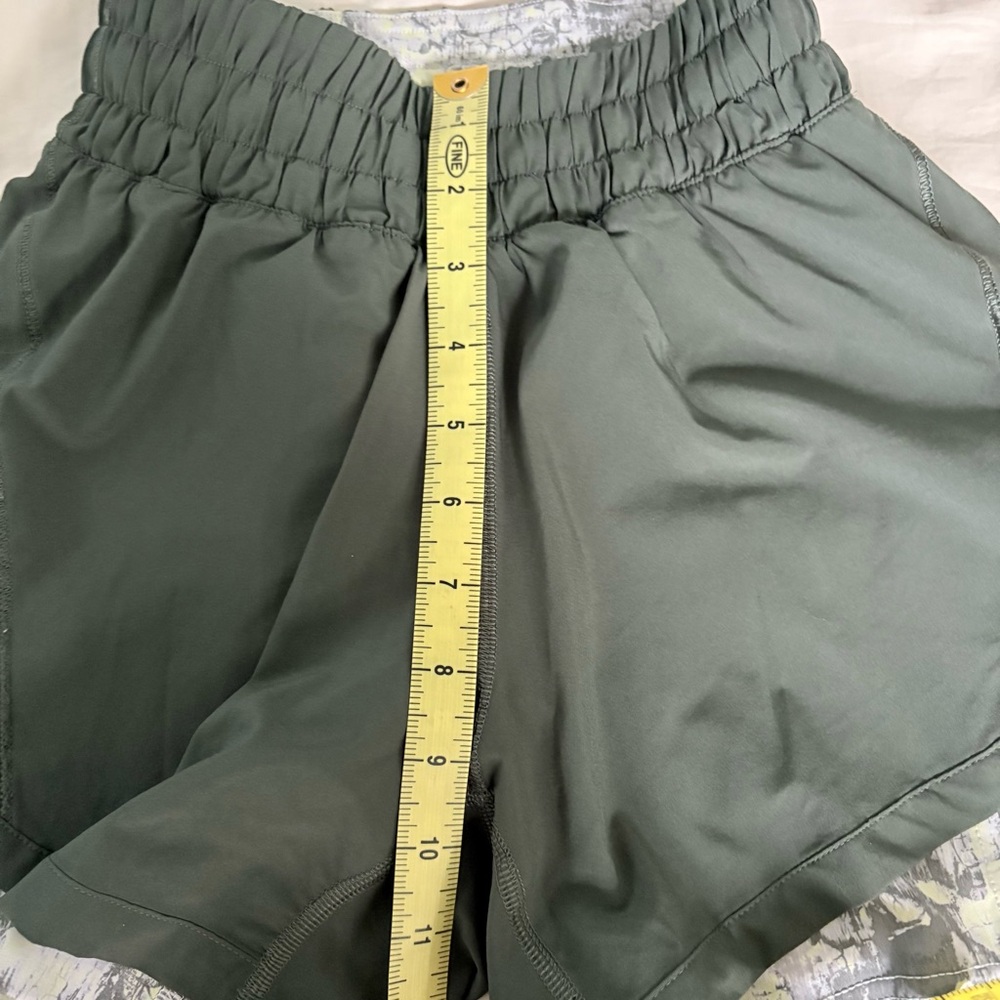 Lululemon Track That Shorts Gym Run 2 In 1 High Rise Bike Liner - Picture 12 of 14